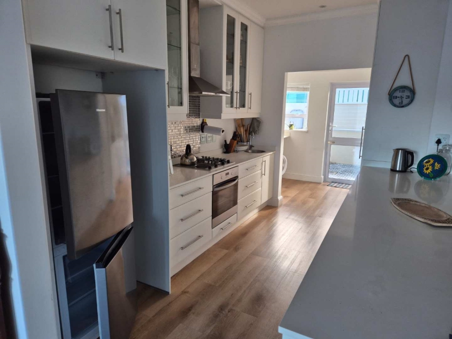 To Let 2 Bedroom Property for Rent in Hunters Estate Western Cape